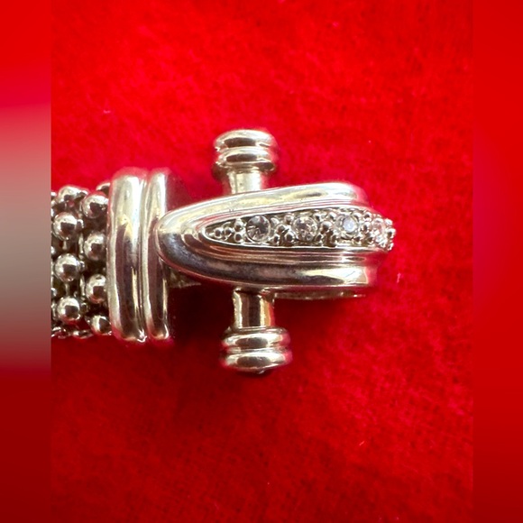 SILVER HORSESHOE With PAVE  CRYSTALS CLASP - Picture 5 of 8